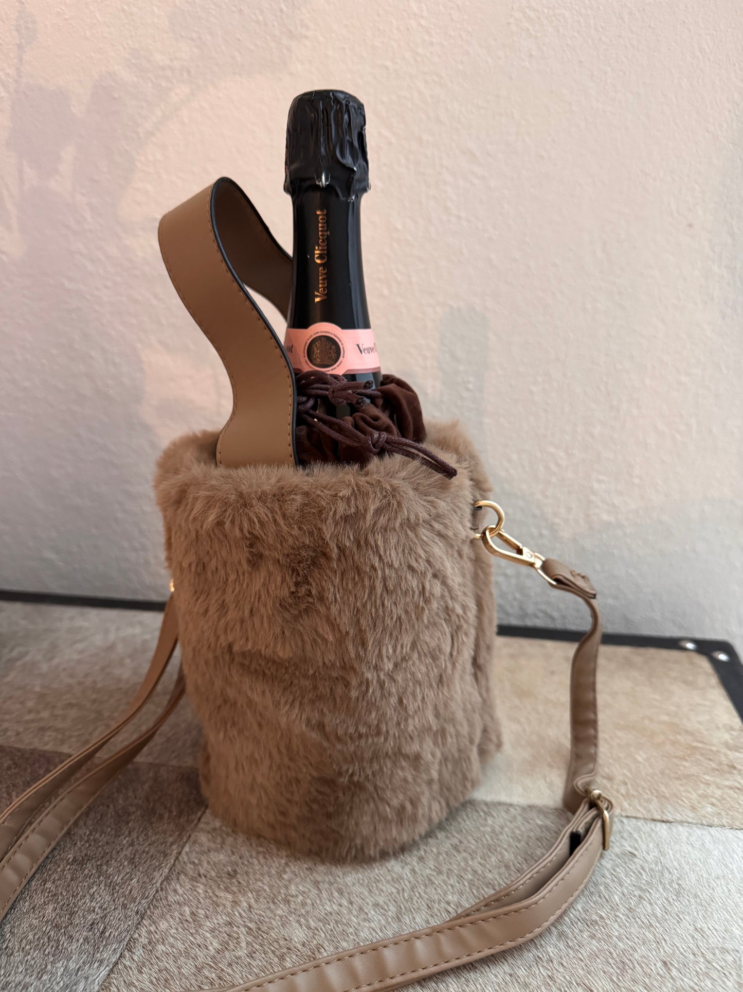 Veuve Clicquot rosé - Fury Bag brown
