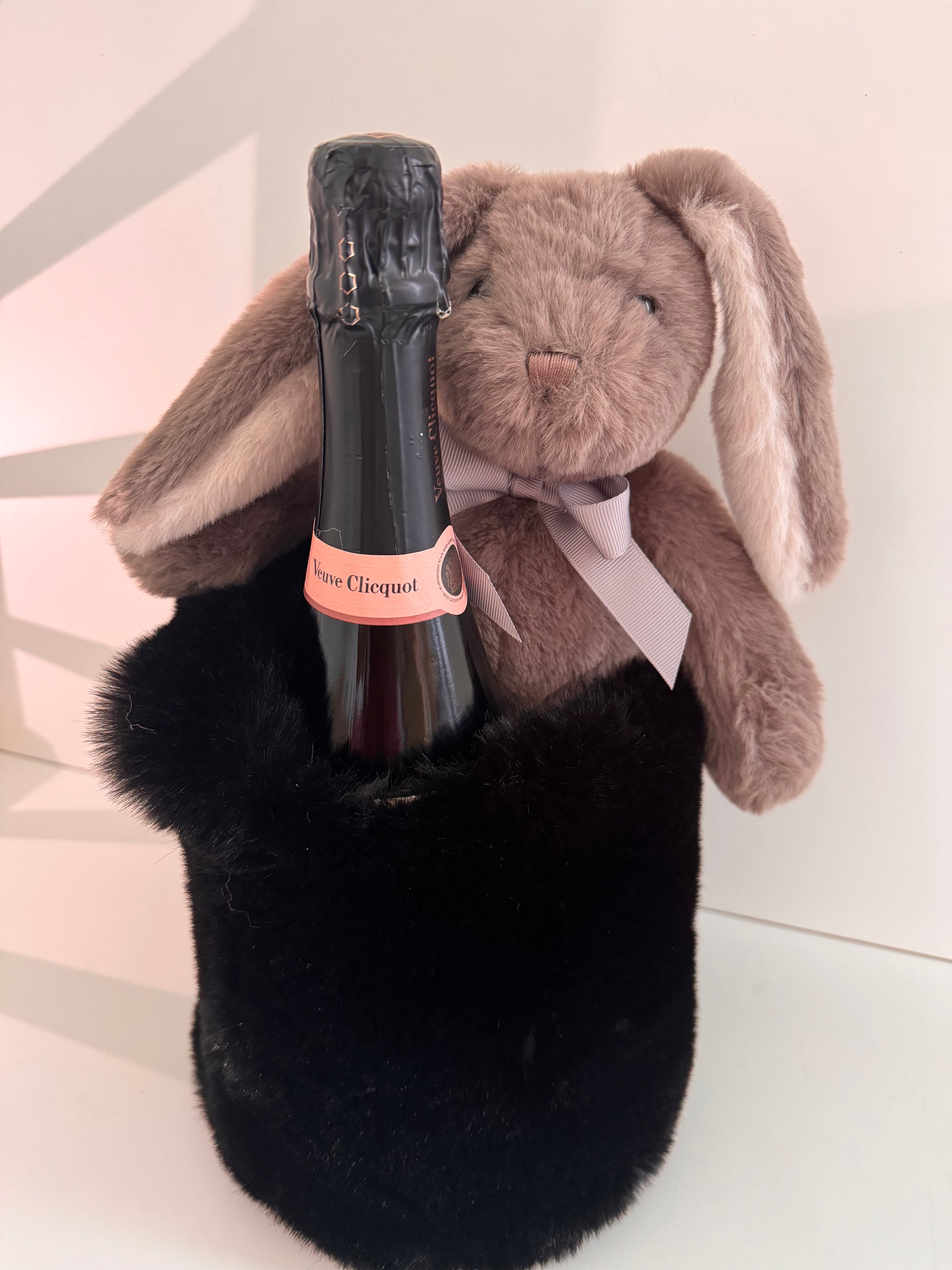 signaturebottle.ch Veuve Clicquot rosé, Geschenk für Ostern mit Hase und Tasche
